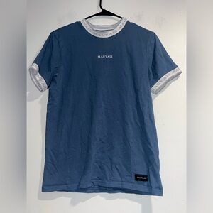 MAUVAIS tee in blue